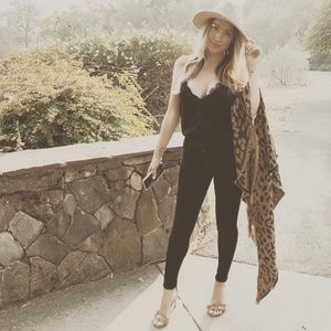 Meet your Posher, Posh